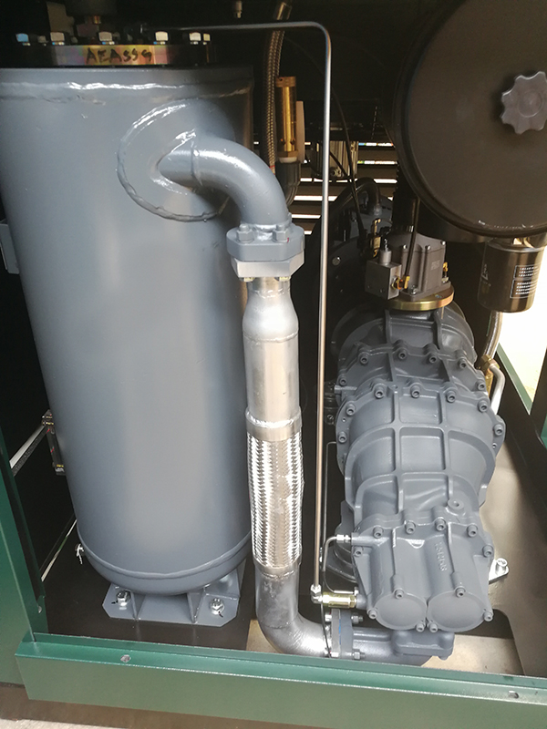 100817291.jpg 003.jpg